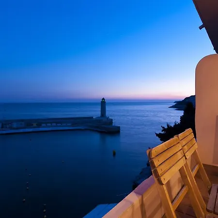 Les Barques, Vue Splendide Sur Le Port De Daire *